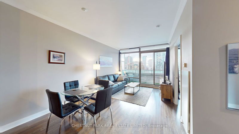 Preview image for 18 Yorkville Ave W #1606, Toronto