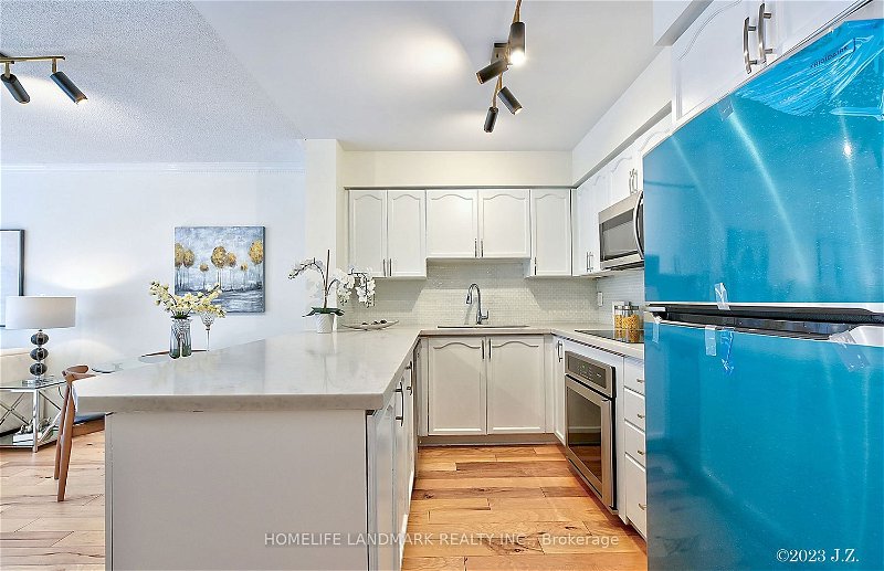 Preview image for 1000 King St W #411, Toronto