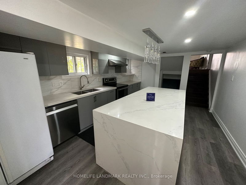 Preview image for 379 Cherokee Blvd, Toronto
