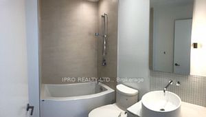 Preview image for 185 Roehampton Ave #1606, Toronto