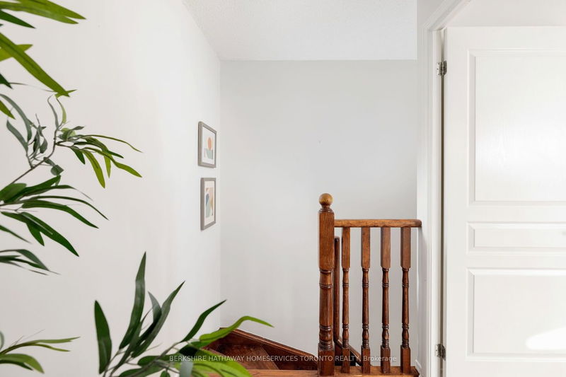 Preview image for 308 Palmerston Ave #Ph18, Toronto