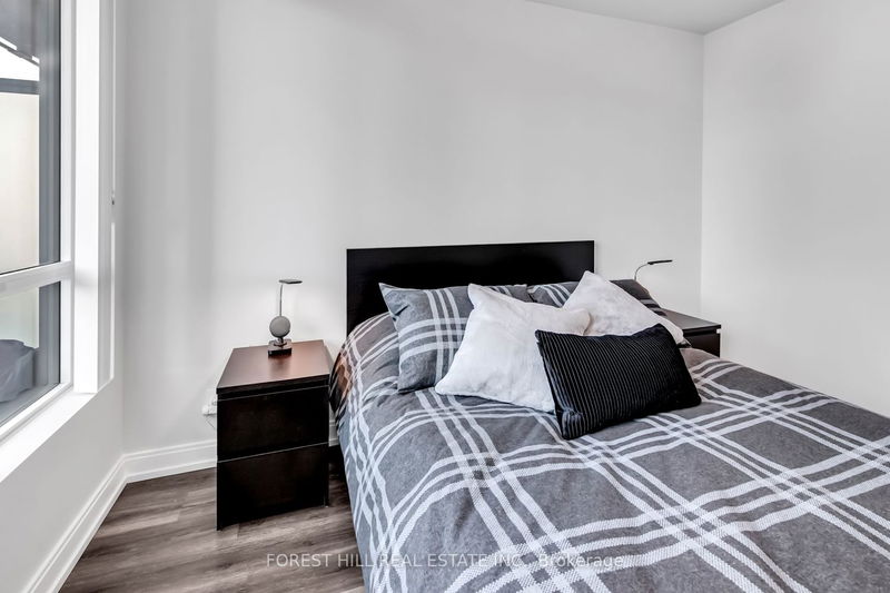 Preview image for 825 Church St #1701, Toronto