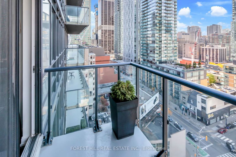 Preview image for 825 Church St #1701, Toronto