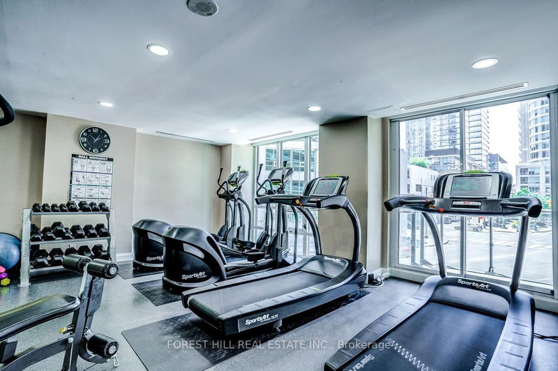 Preview image for 825 Church St #1701, Toronto