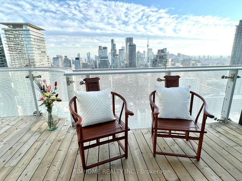 Preview image for 1 Bloor St E #3405, Toronto