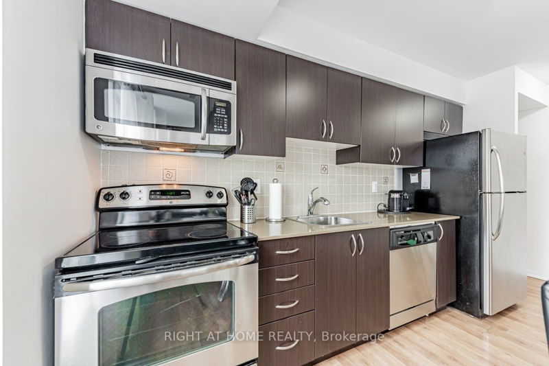 Preview image for 801 Sheppard Ave W #502, Toronto