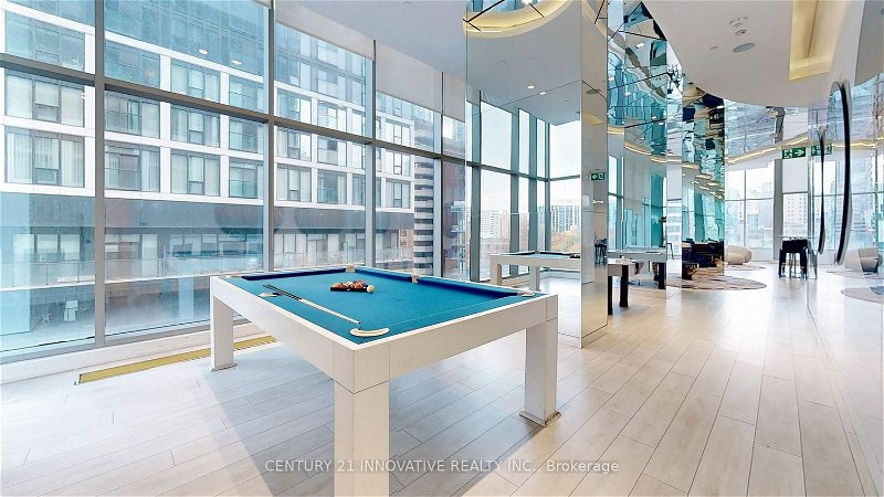Preview image for 251 Jarvis St #1407, Toronto