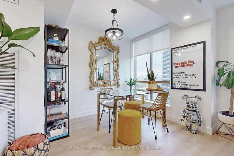 Preview image for 40 Scollard St #1504, Toronto