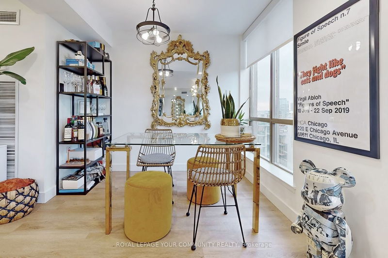 Preview image for 40 Scollard St #1504, Toronto