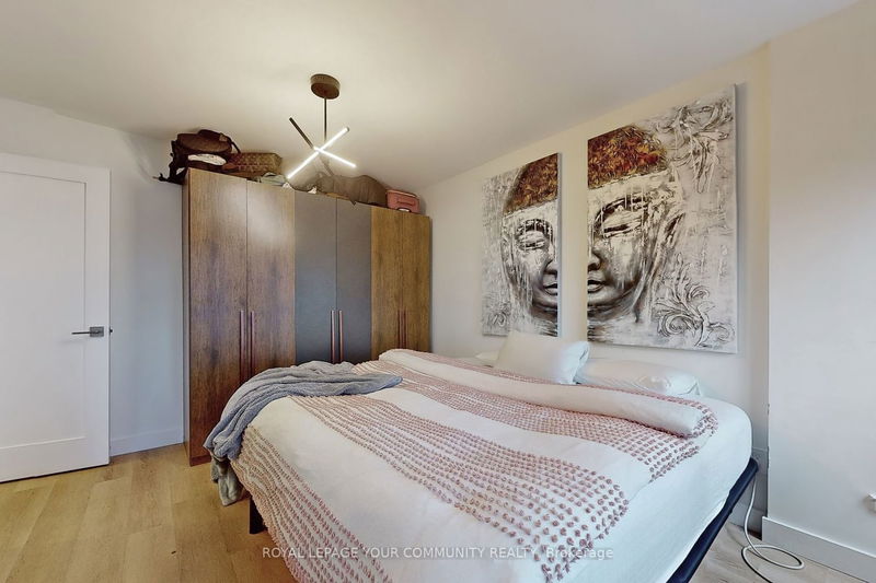 Preview image for 40 Scollard St #1504, Toronto