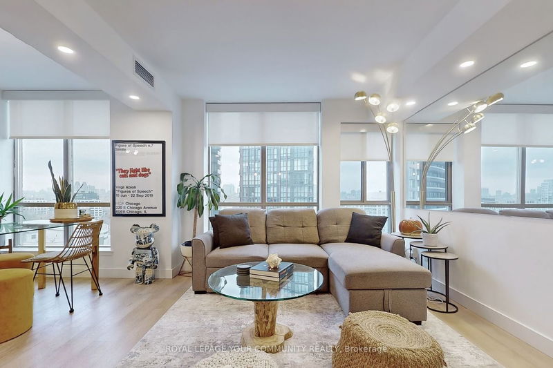 Preview image for 40 Scollard St #1504, Toronto