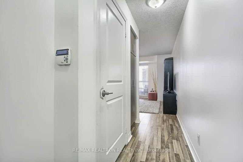 Preview image for 30 Herons Hill Way #901, Toronto