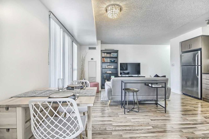 Preview image for 30 Herons Hill Way #901, Toronto