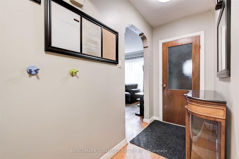 Preview image for 46 Tefley Rd, Toronto