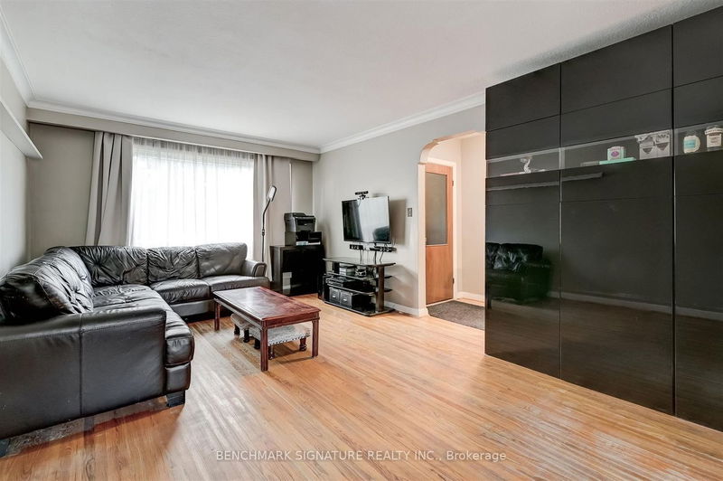 Preview image for 46 Tefley Rd, Toronto