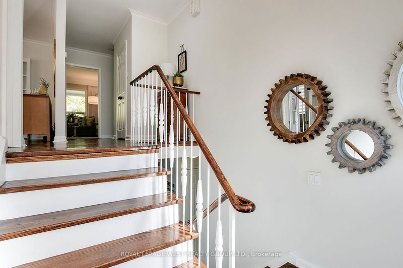 Preview image for 159 Fenn Ave, Toronto