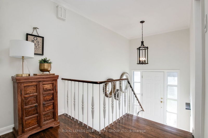 Preview image for 159 Fenn Ave, Toronto