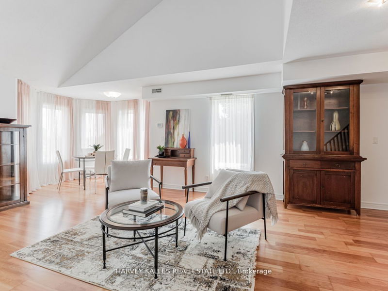 Preview image for 2 Brian Peck Cres #301, Toronto