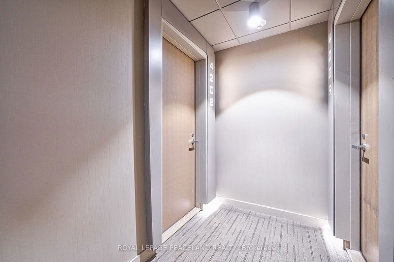 Preview image for 1 Bloor St E #4208, Toronto