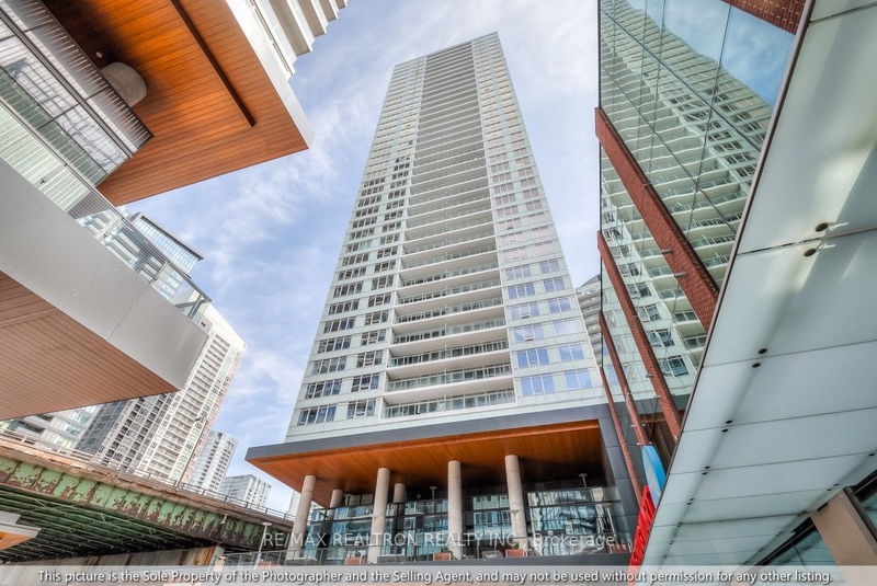Preview image for 17 Bathurst St #4212, Toronto