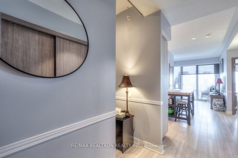 Preview image for 17 Bathurst St #4212, Toronto
