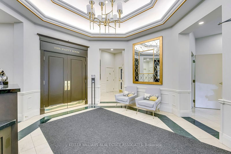 Preview image for 2 Edith Dr #406, Toronto