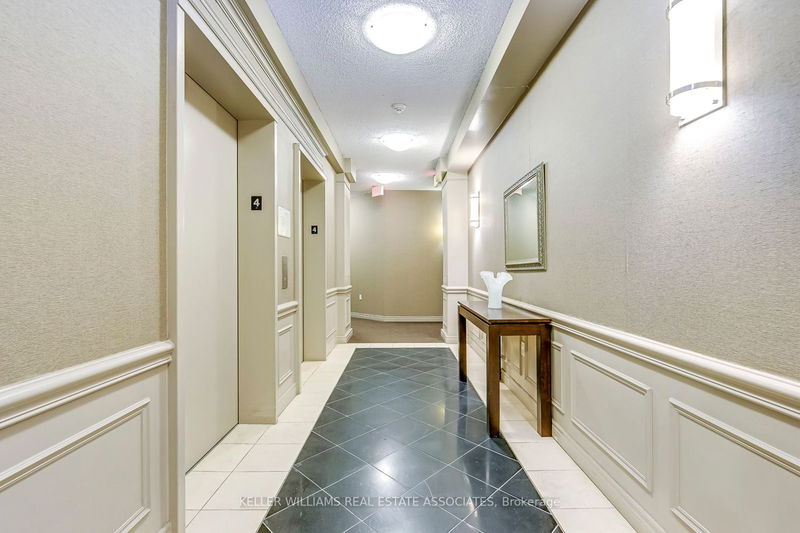 Preview image for 2 Edith Dr #406, Toronto