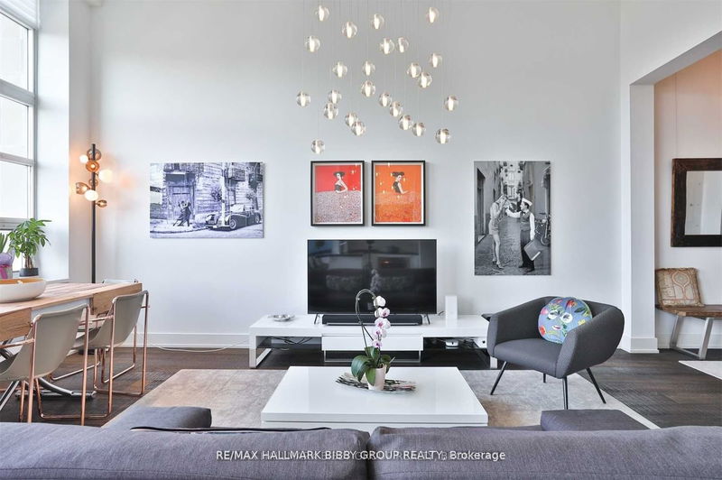 Preview image for 111 St Clair Ave W #819, Toronto