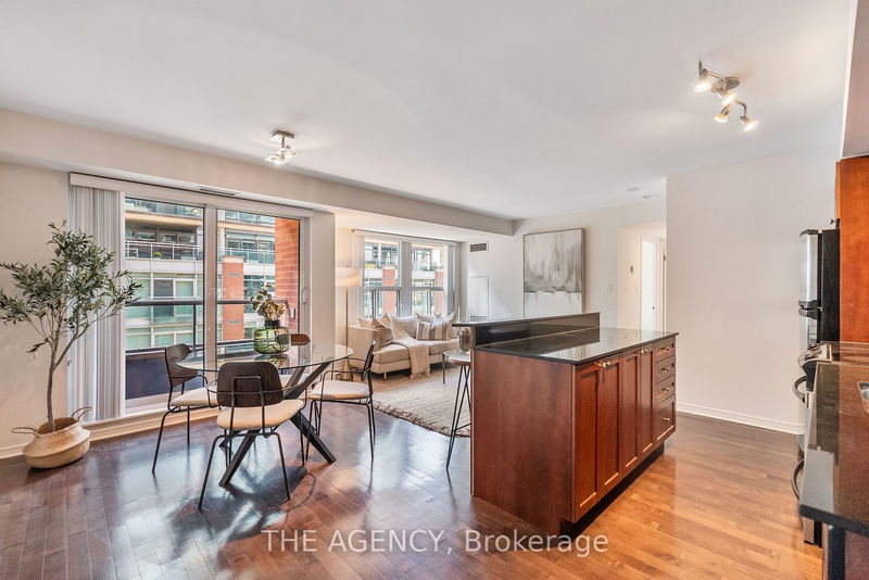 Preview image for 230 King St E #916, Toronto