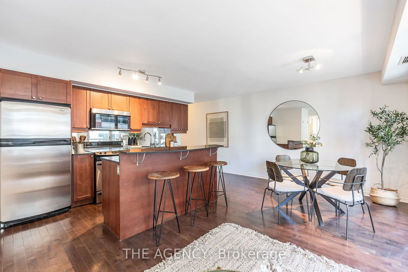 Preview image for 230 King St E #916, Toronto
