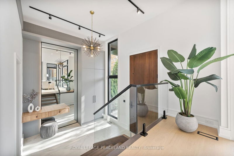 Preview image for 140 Holmes Ave, Toronto