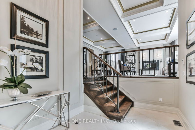 Preview image for 358 Willowdale Ave, Toronto