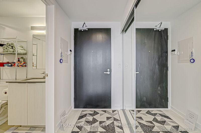 Preview image for 501 Yonge St #5103, Toronto