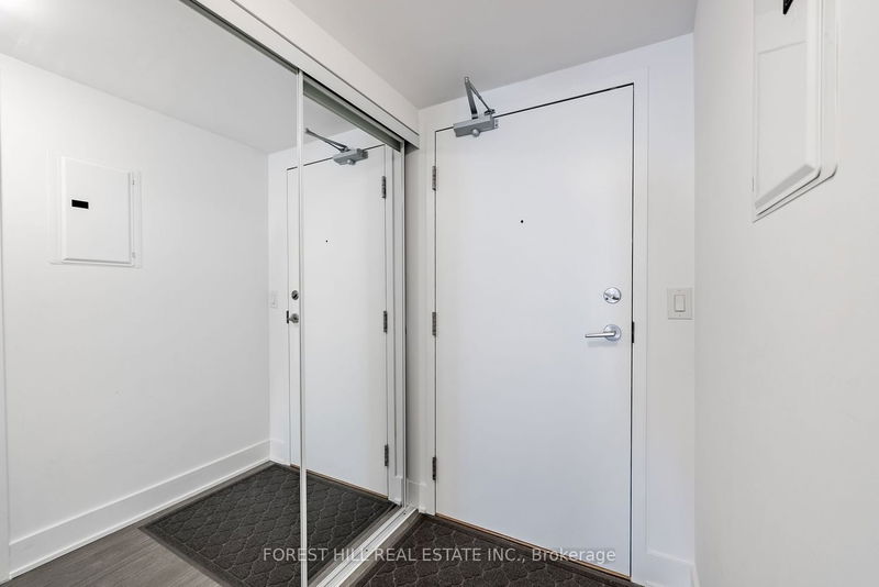 Preview image for 508 Wellington St W #802, Toronto