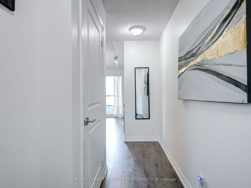 Preview image for 2015 Sheppard Ave E #905, Toronto