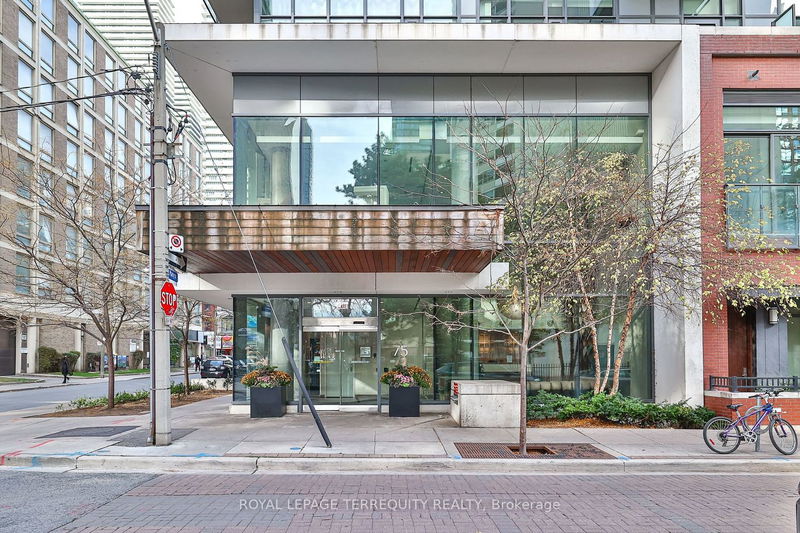 Preview image for 75 St Nicholas St #1609, Toronto
