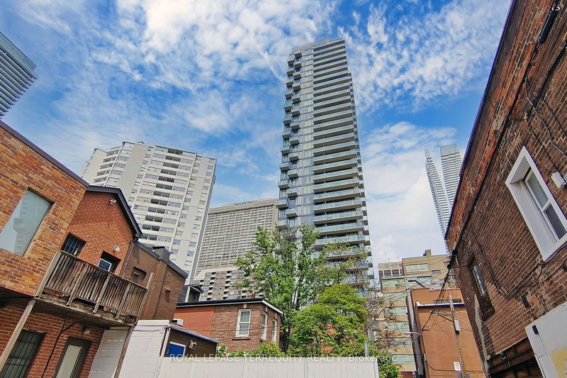 Preview image for 75 St Nicholas St #1609, Toronto