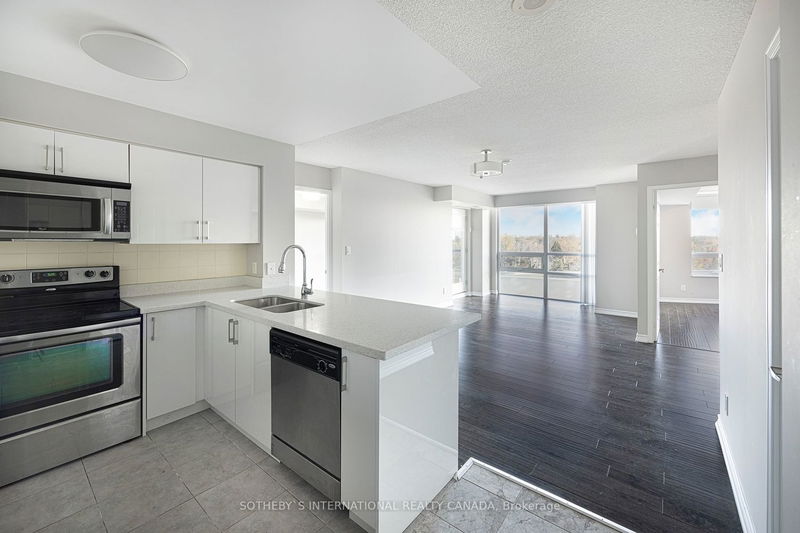 Preview image for 35 Hollywood Ave #822, Toronto