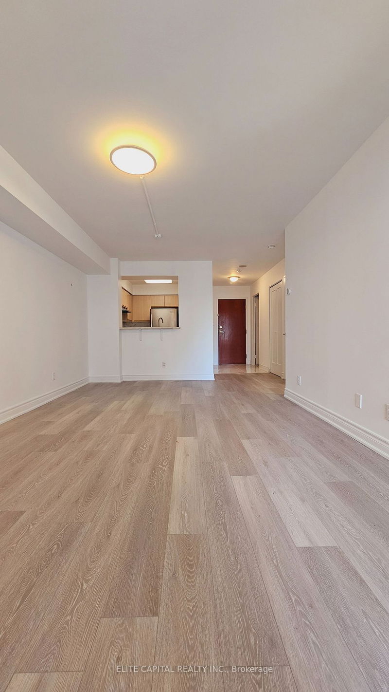 Preview image for 18 Hillcrest Ave #906, Toronto