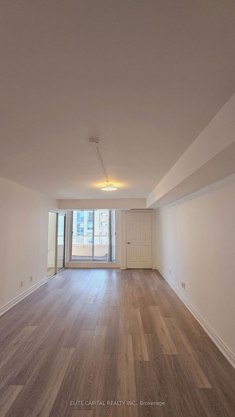 Preview image for 18 Hillcrest Ave #906, Toronto