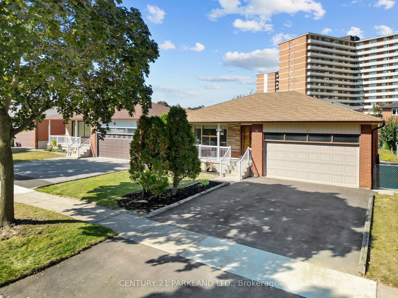 Preview image for 12 Bowhill Cres, Toronto