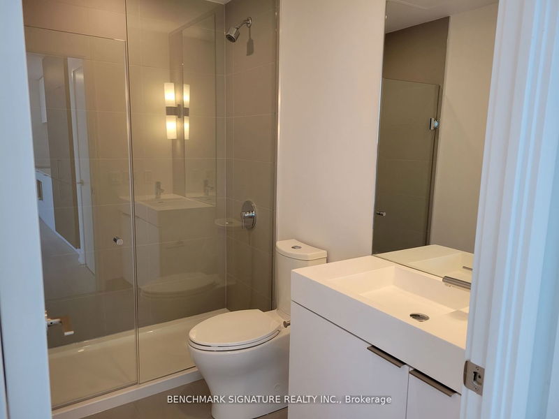 Preview image for 33 Helendale Ave #2903, Toronto
