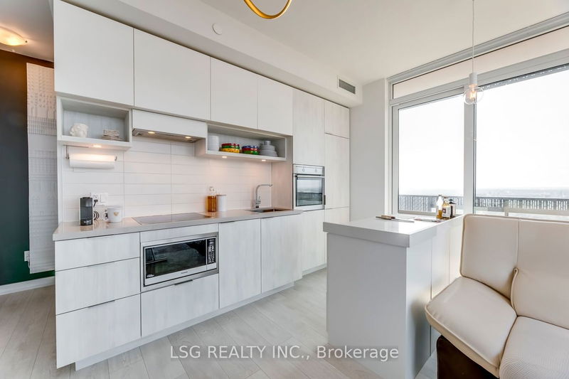 Preview image for 8 Eglinton Ave E #5205, Toronto