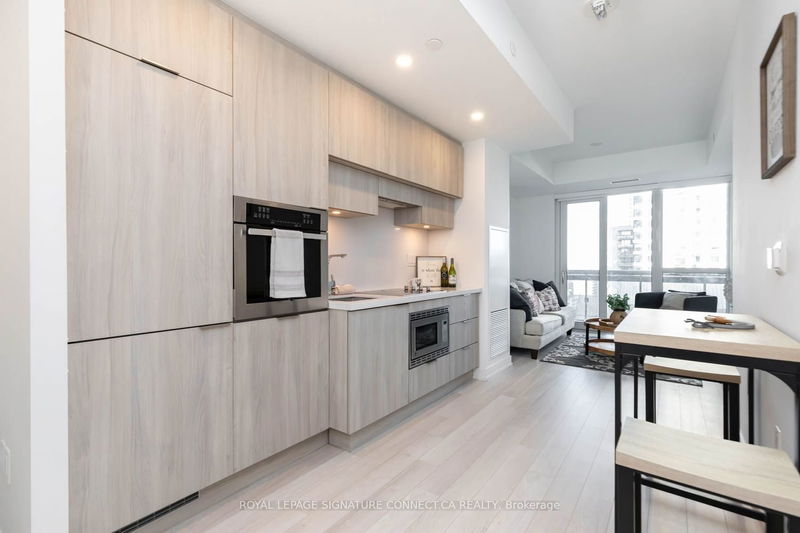 Preview image for 39 Roehampton Ave #1101, Toronto