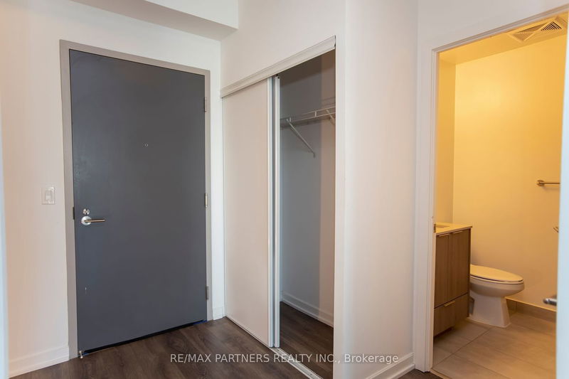 Preview image for 32 Forest Manor Rd #2303, Toronto