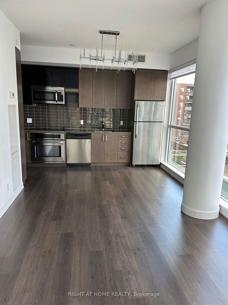 Preview image for 89 Dunfield Ave #907, Toronto