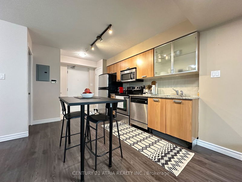 Preview image for 37 Grosvenor St #710, Toronto