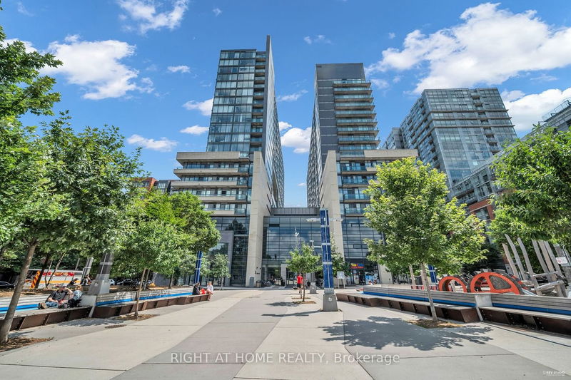 Preview image for 36 Lisgar St #619W, Toronto