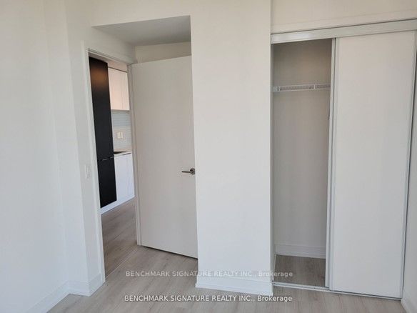 Preview image for 33 Helendale Ave #2903, Toronto