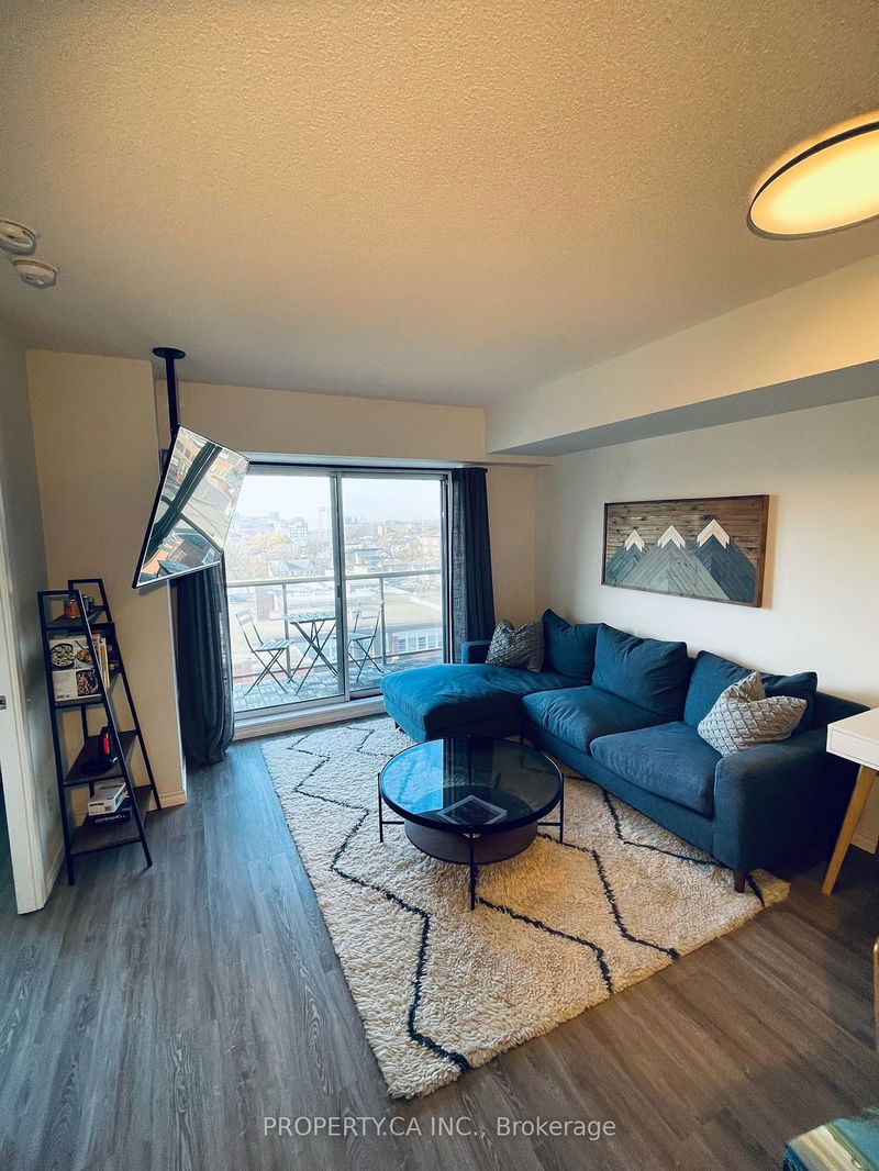 Preview image for 140 Bathurst St #Ph02, Toronto